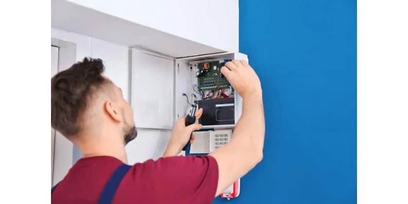 Jak rozprowadzić alarm w domu? Poradnik do pełnego bezpieczeństwa.